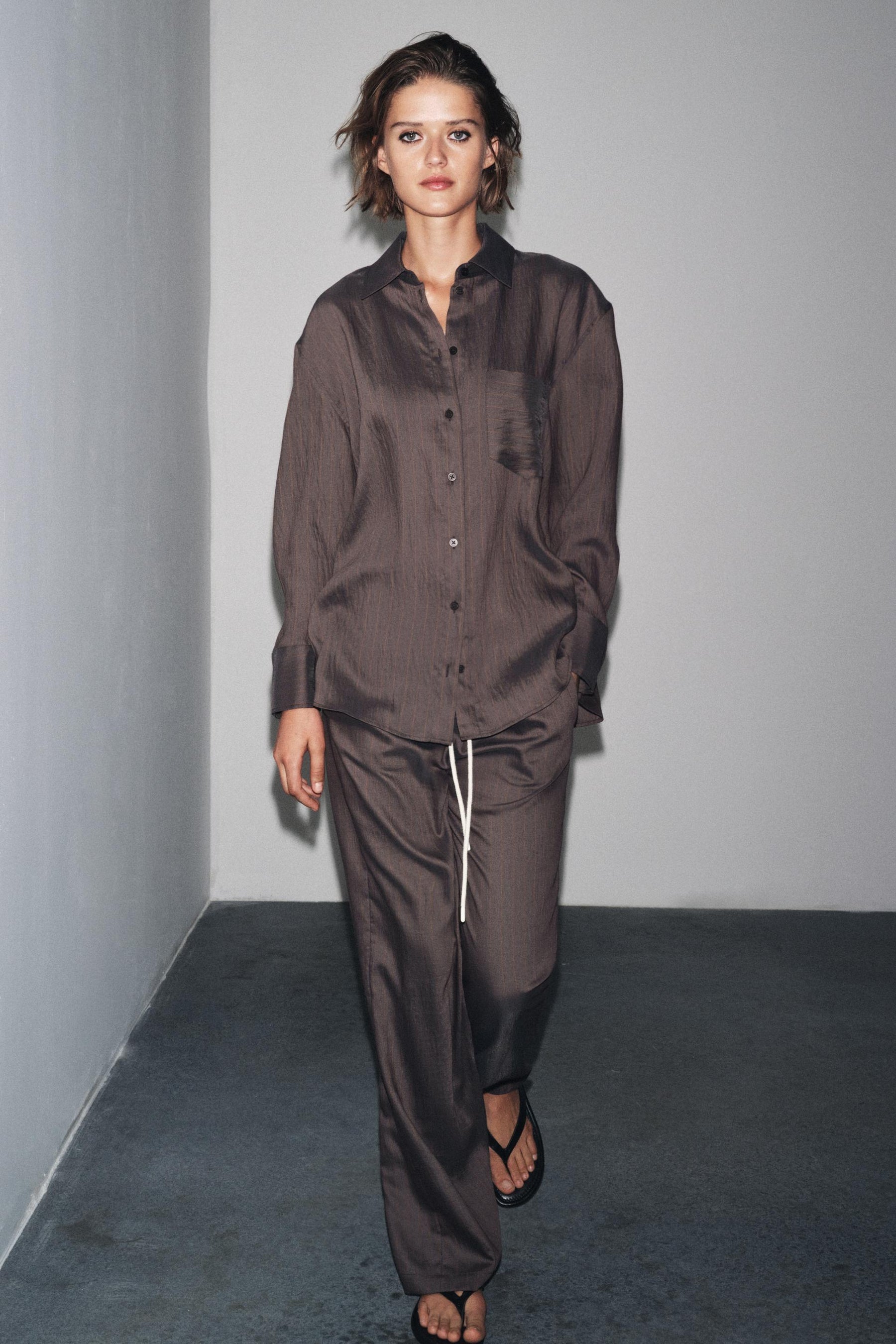 Übergroßes gestreiftes Hemd