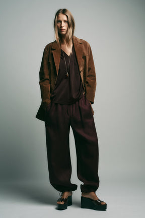 Satinbluse mit Ärmeln