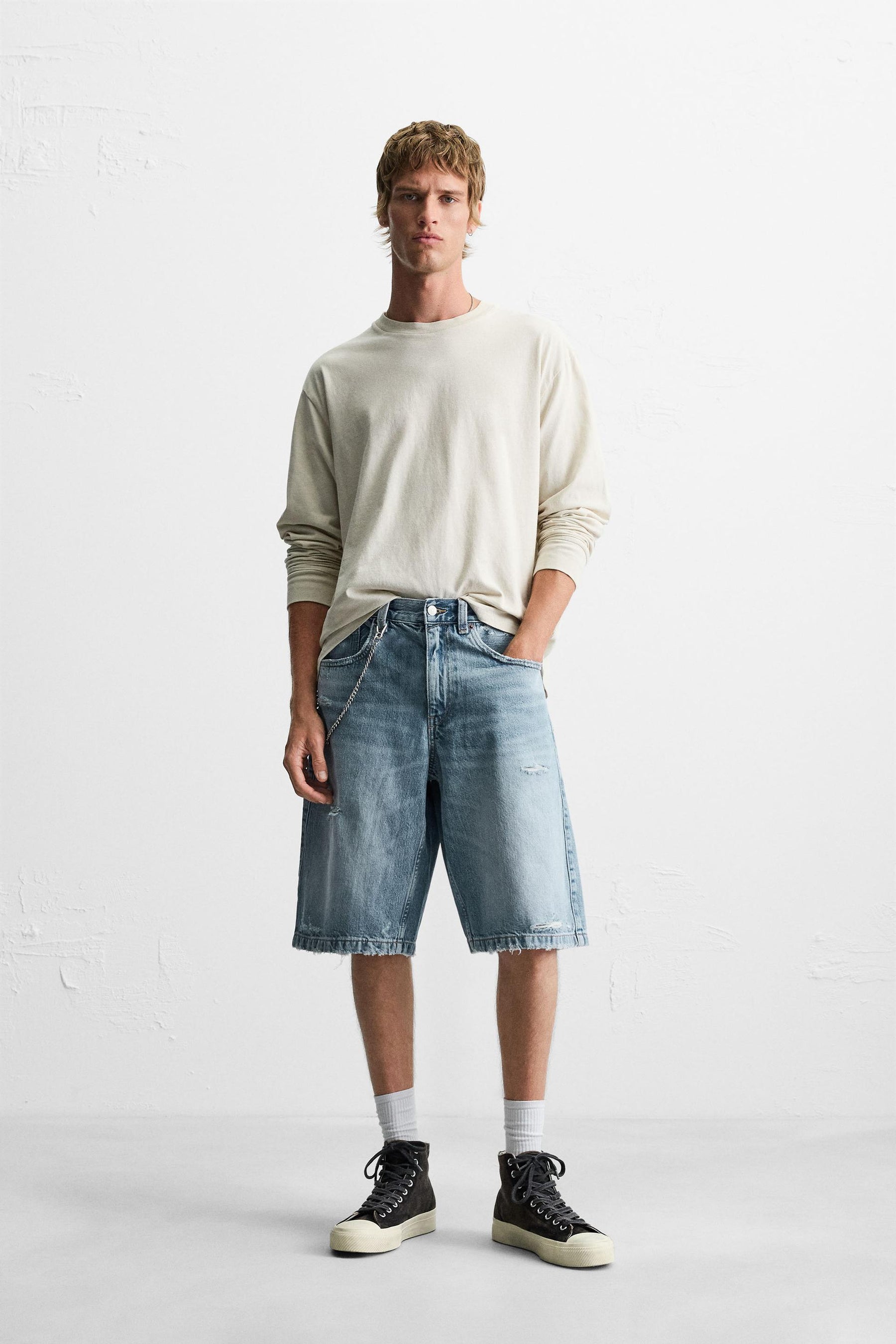 RIPPED BAGGY FIT DENIM BERMUDA SHORTS - Image 1