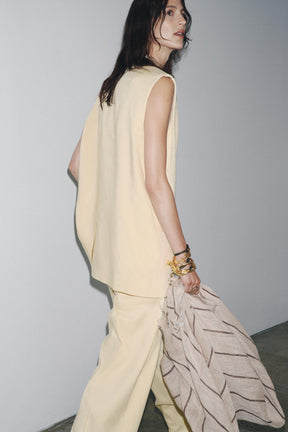 Weit geschnittene, abgenähte Hose