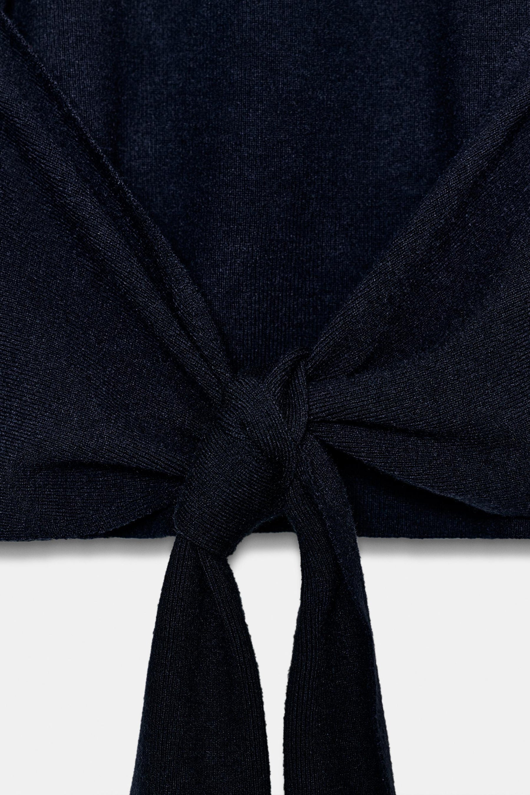 Strickpullover mit offenem Rücken