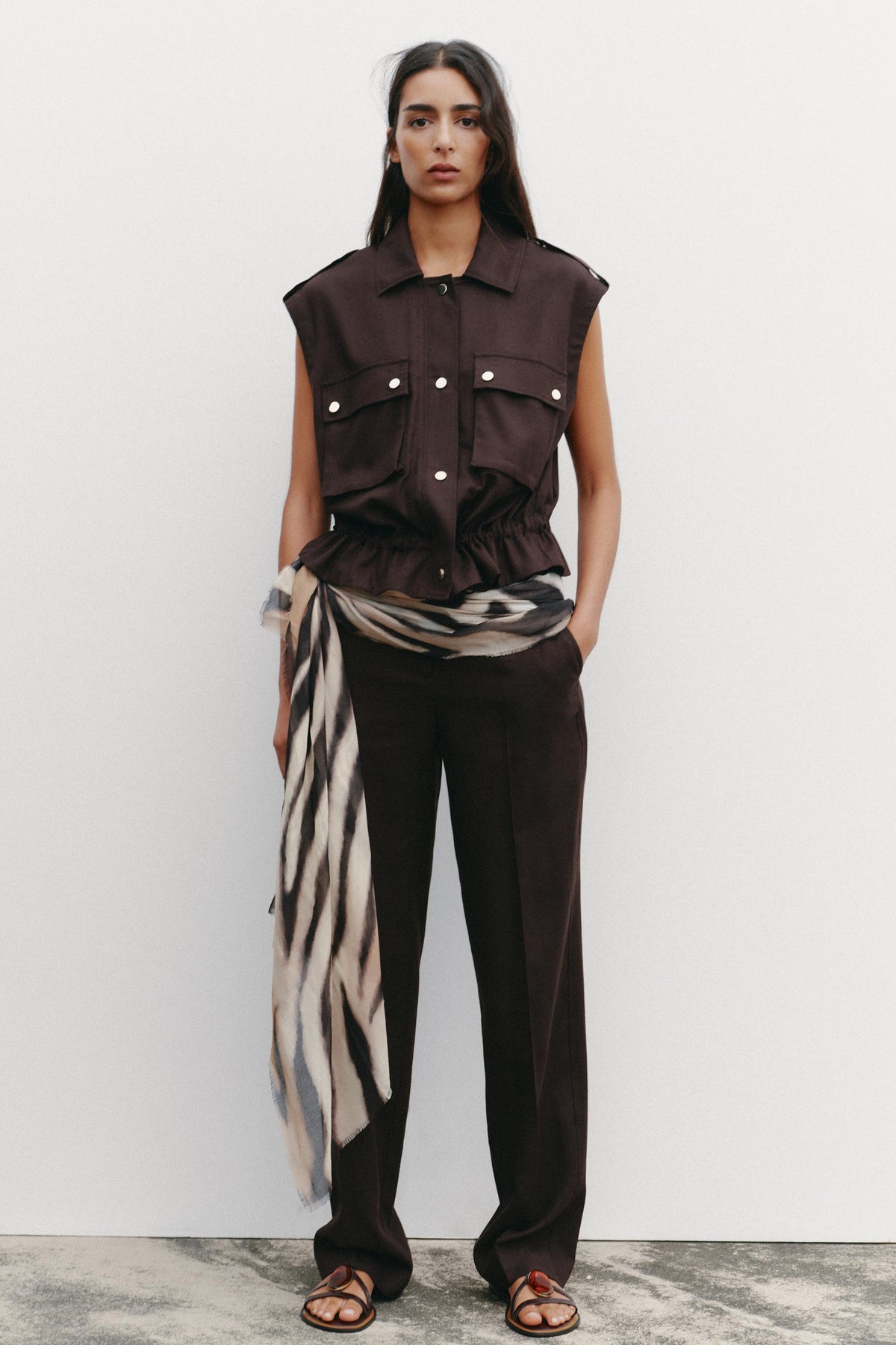 CARGO WAISTCOAT WITH LINEN - Image 1