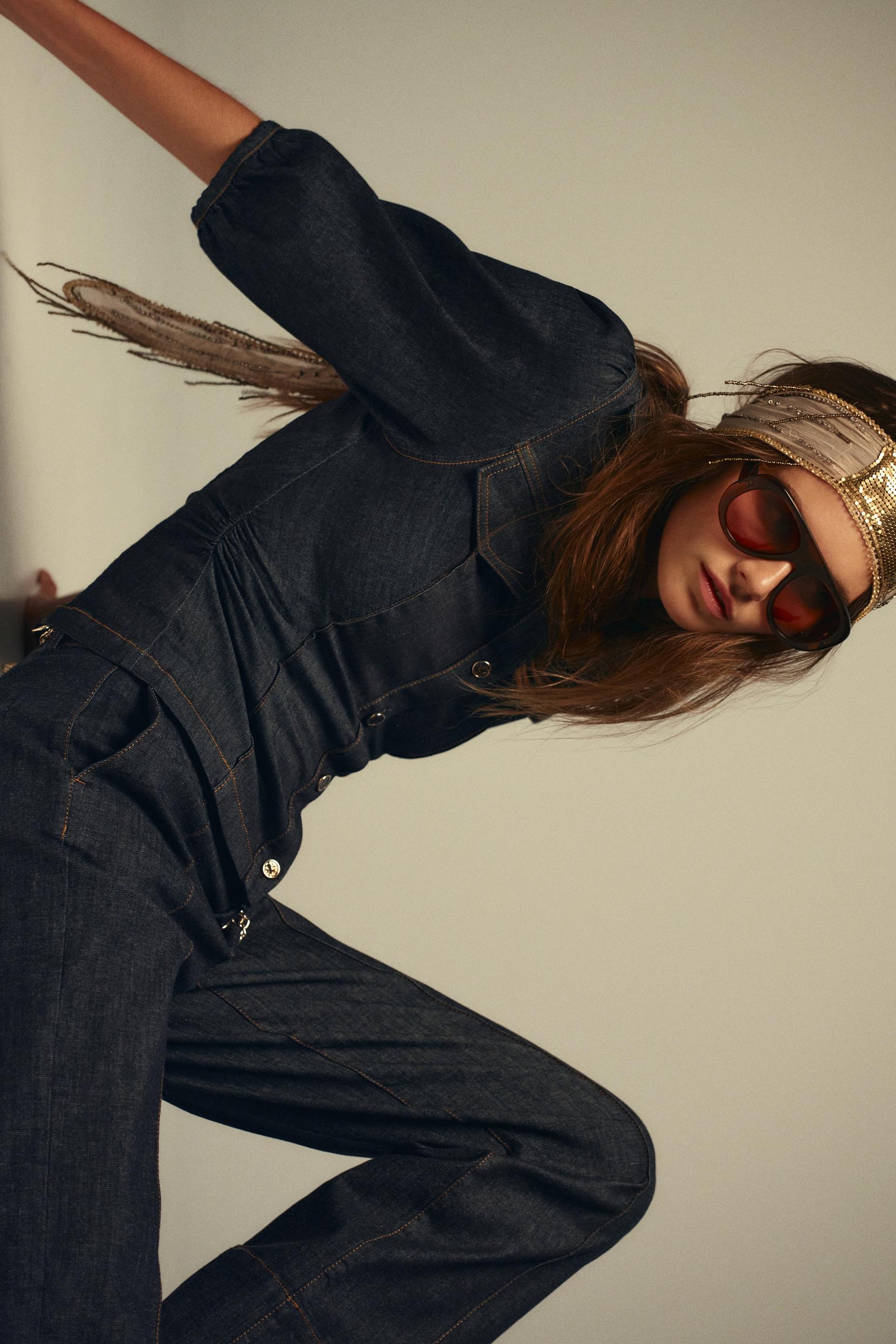 Figurbetonte Jeans mit Puffärmeln