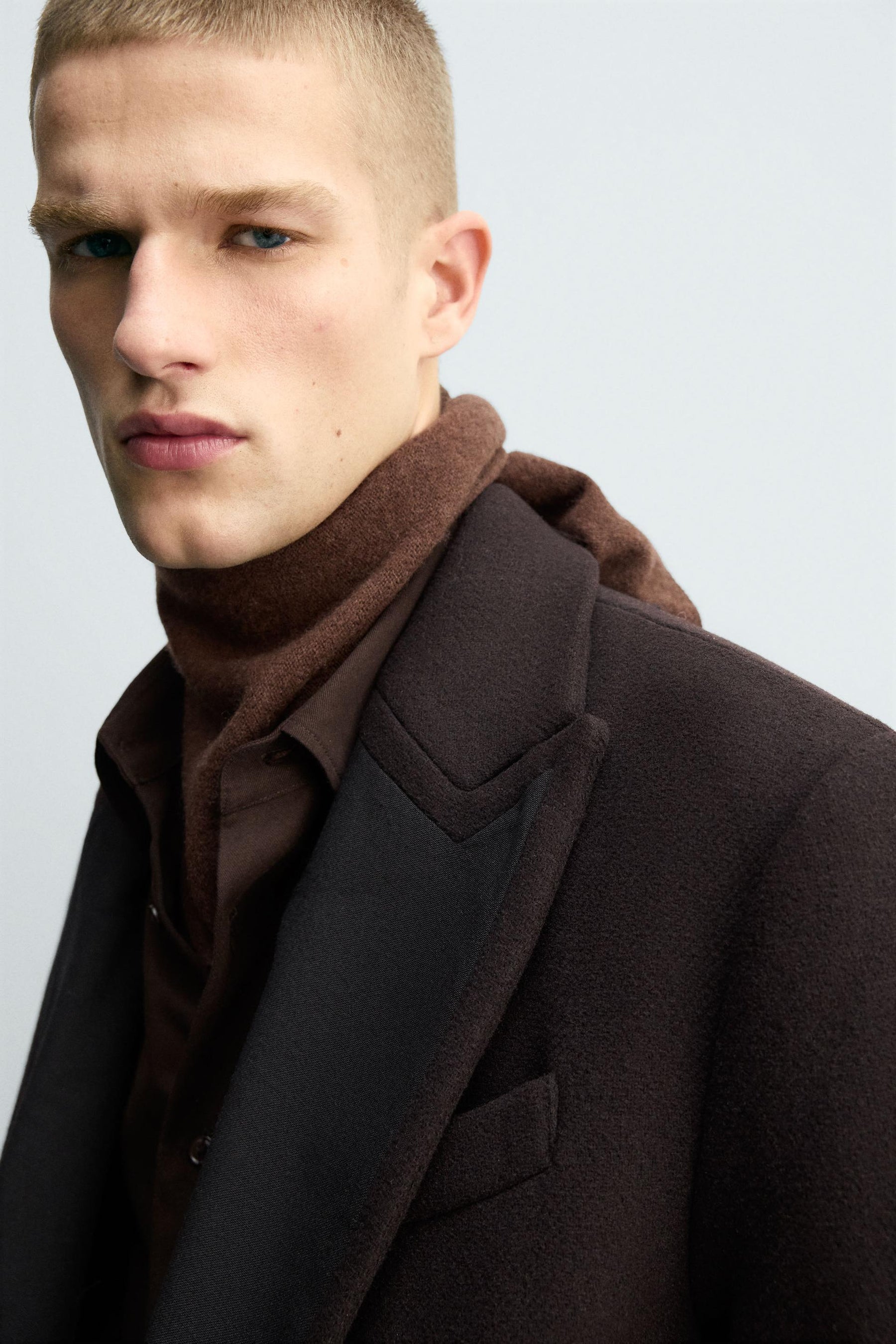 CONTRAST LAPEL WOOL COAT - Image 5