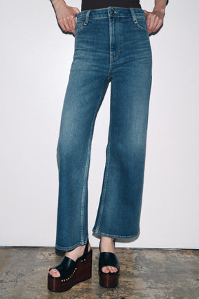 Weit geschnittene High-Waist-Jeans