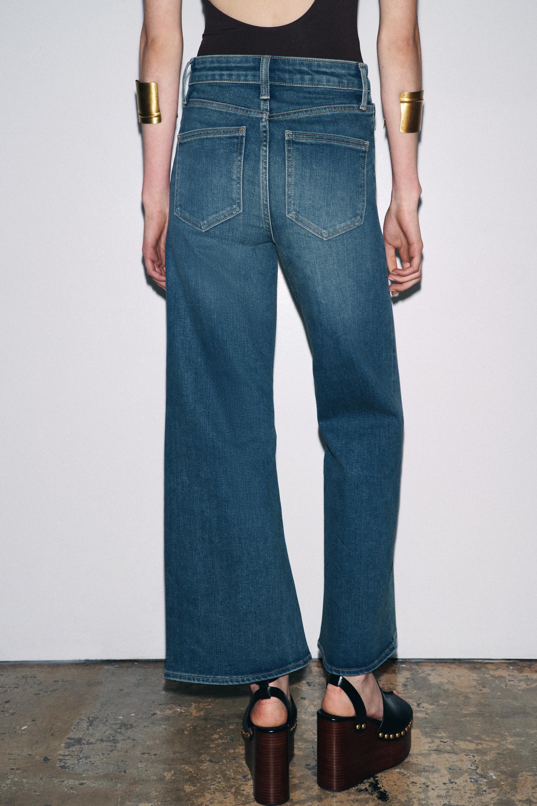 Weit geschnittene High-Waist-Jeans