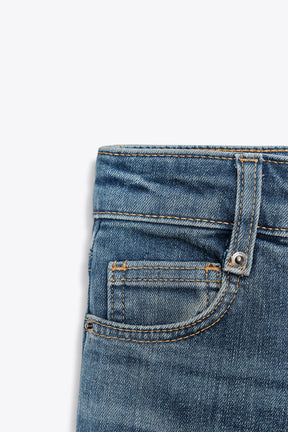 Weit geschnittene High-Waist-Jeans