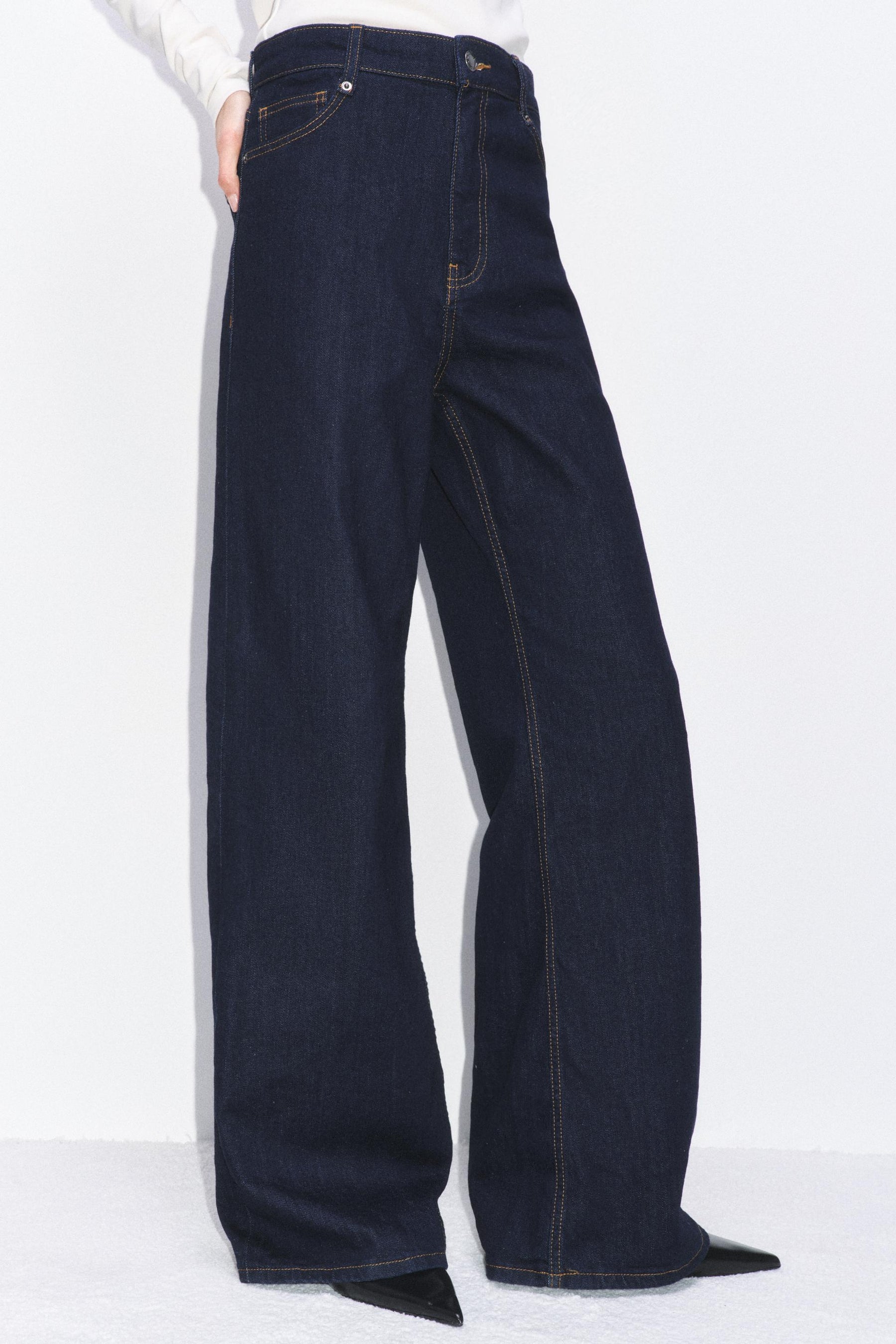 Weit geschnittene High-Waist-Jeans