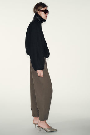 Plissierte Karottenhosen