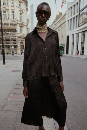 Oversize-Satinhemd mit Crinkle-Effekt