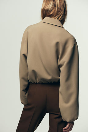 Bomberjacke mit Puffärmeln