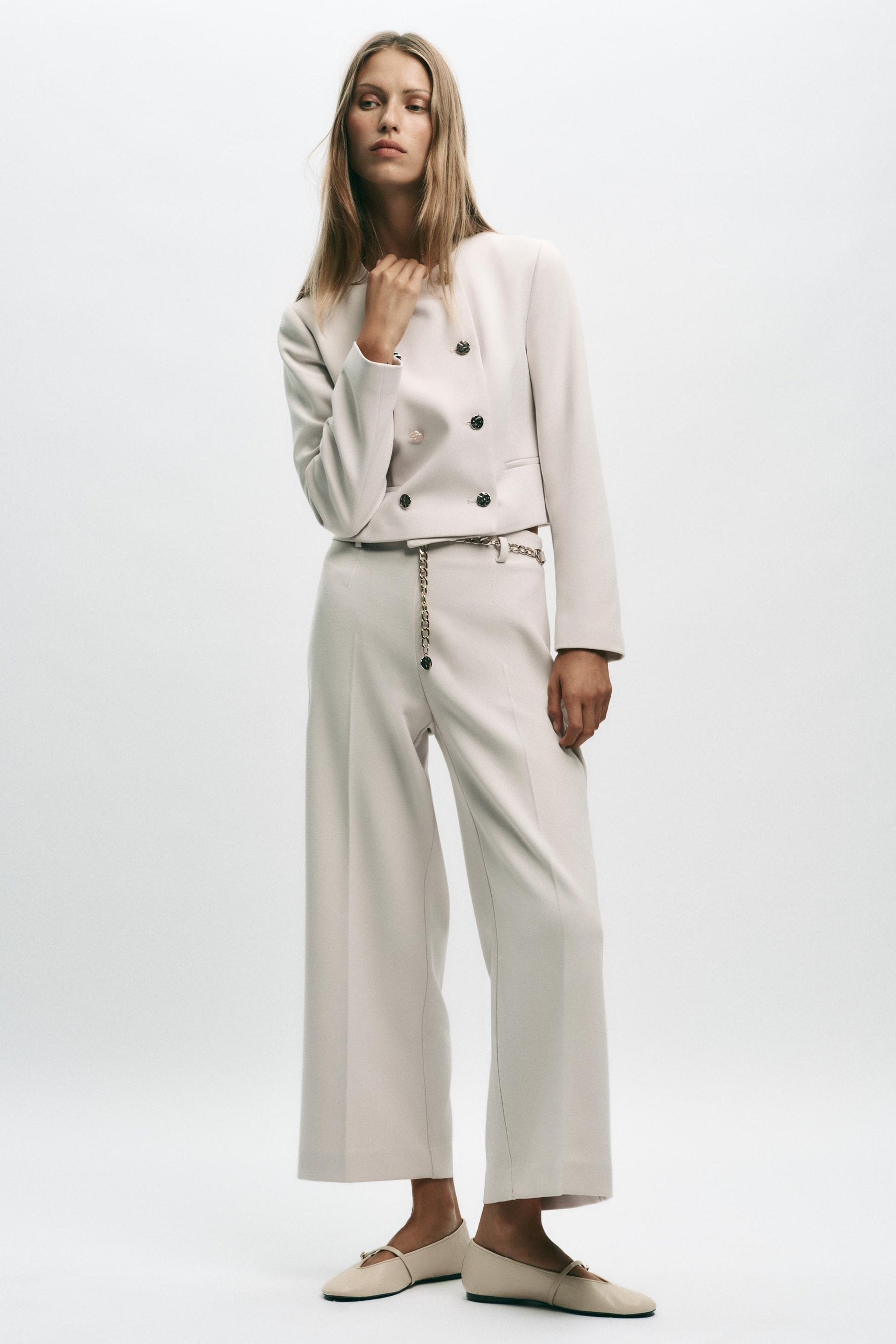 Cropped-Hose mit Kette