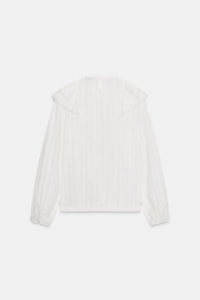 Romantisches Rüschenhemd