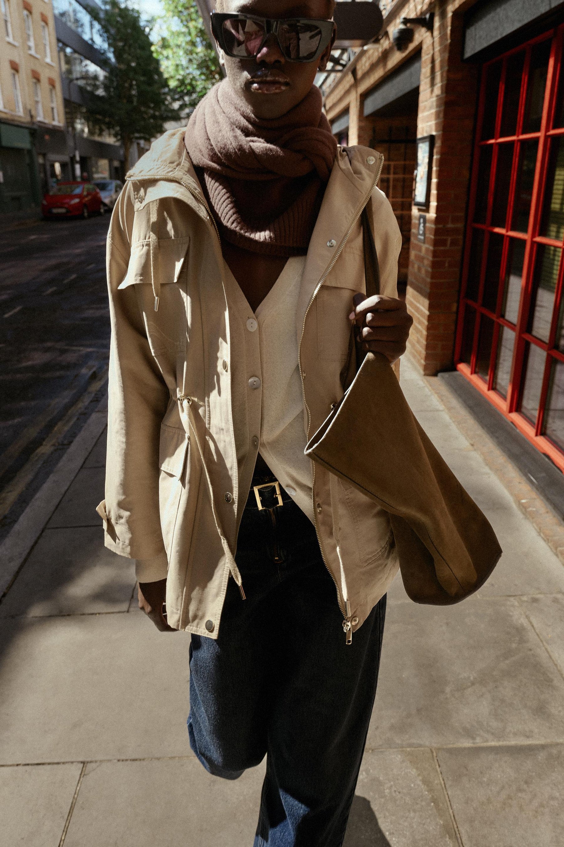 Kapuzenjacke mit vielen Taschen