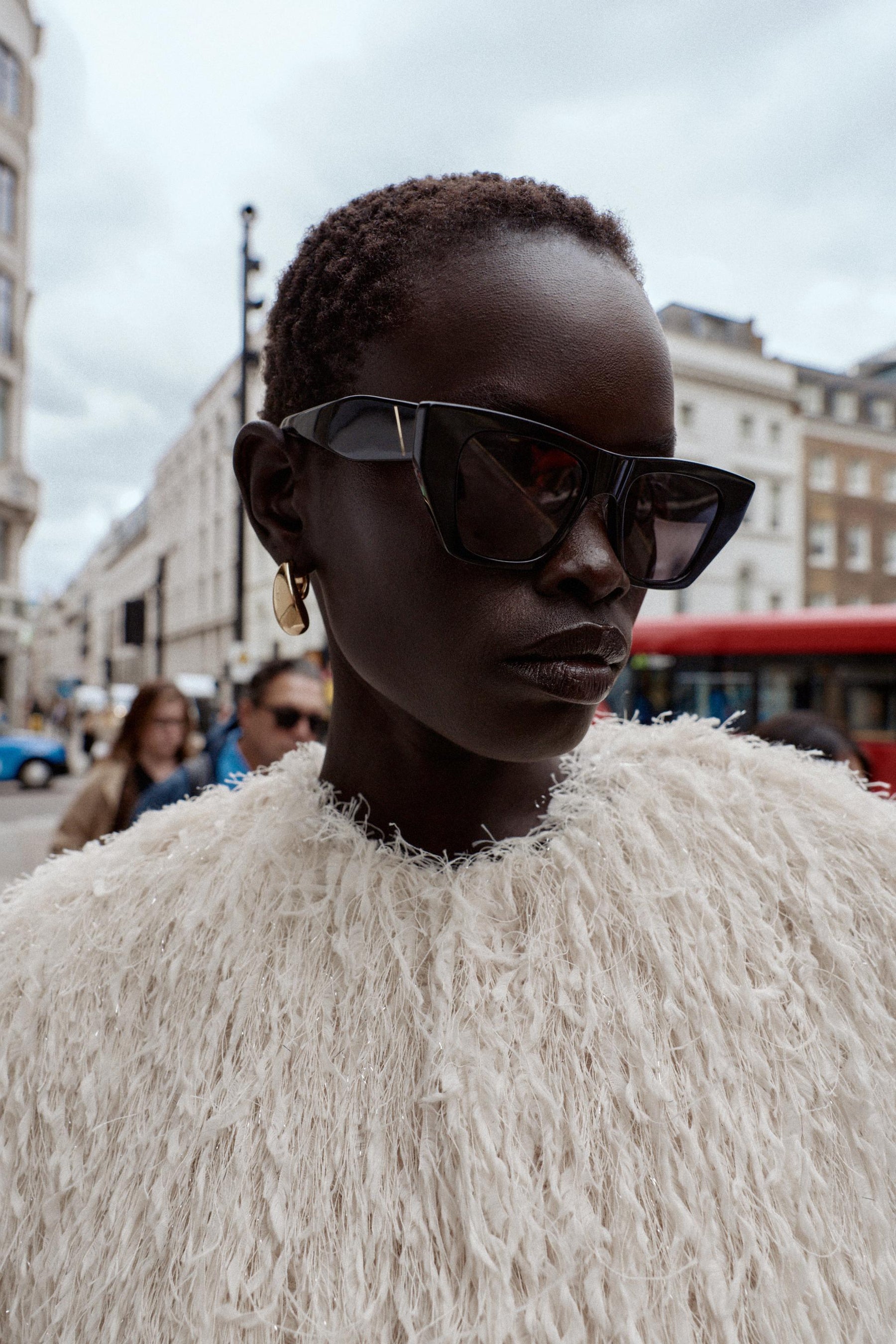 JACKE MIT METALLFASEN