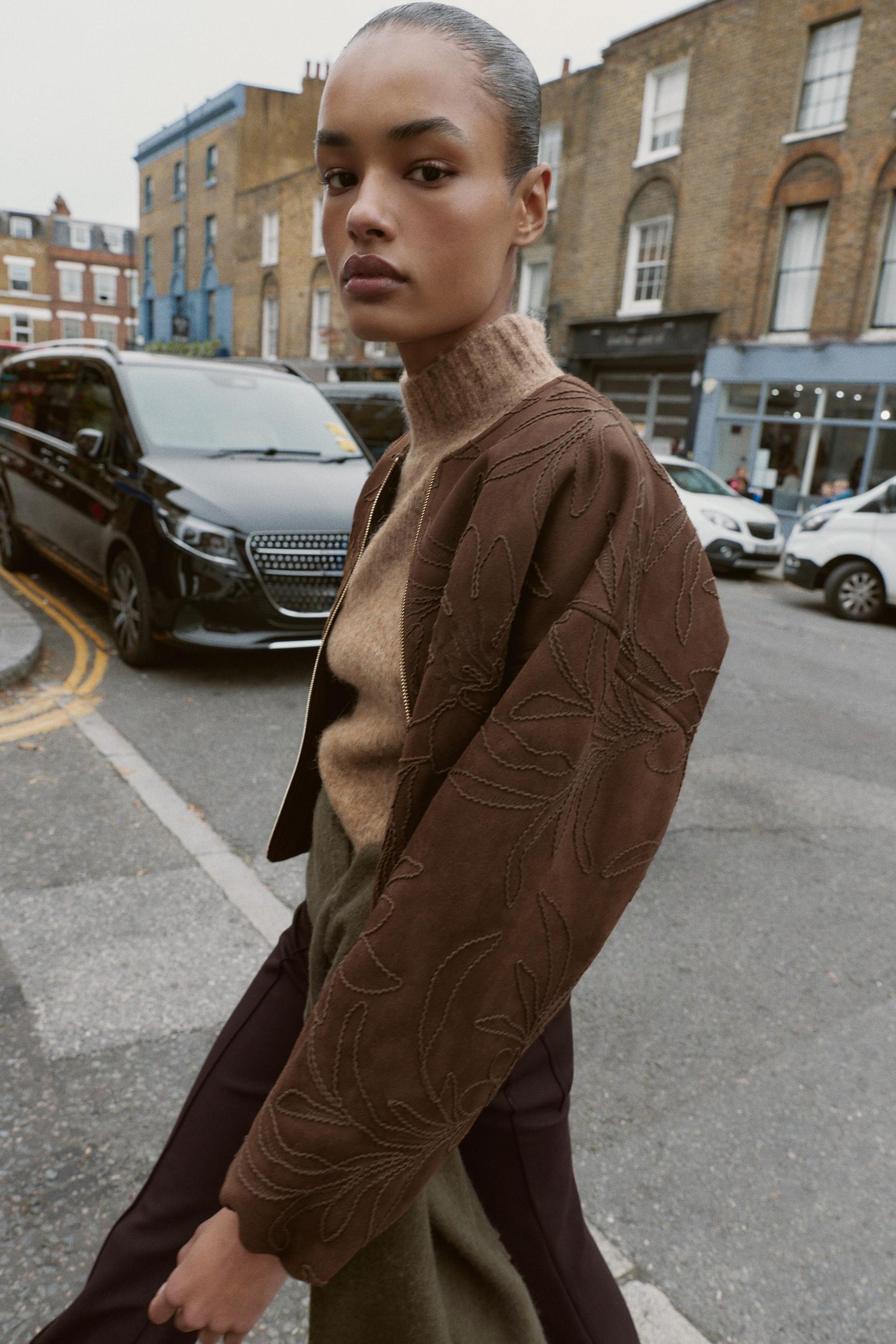 EMBROIDERED FAUX SUEDE BOMBER JACKET - Image 3