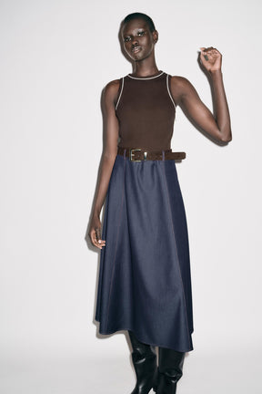 CONTRAST MIDI DRESS WITH BELT - Image 4