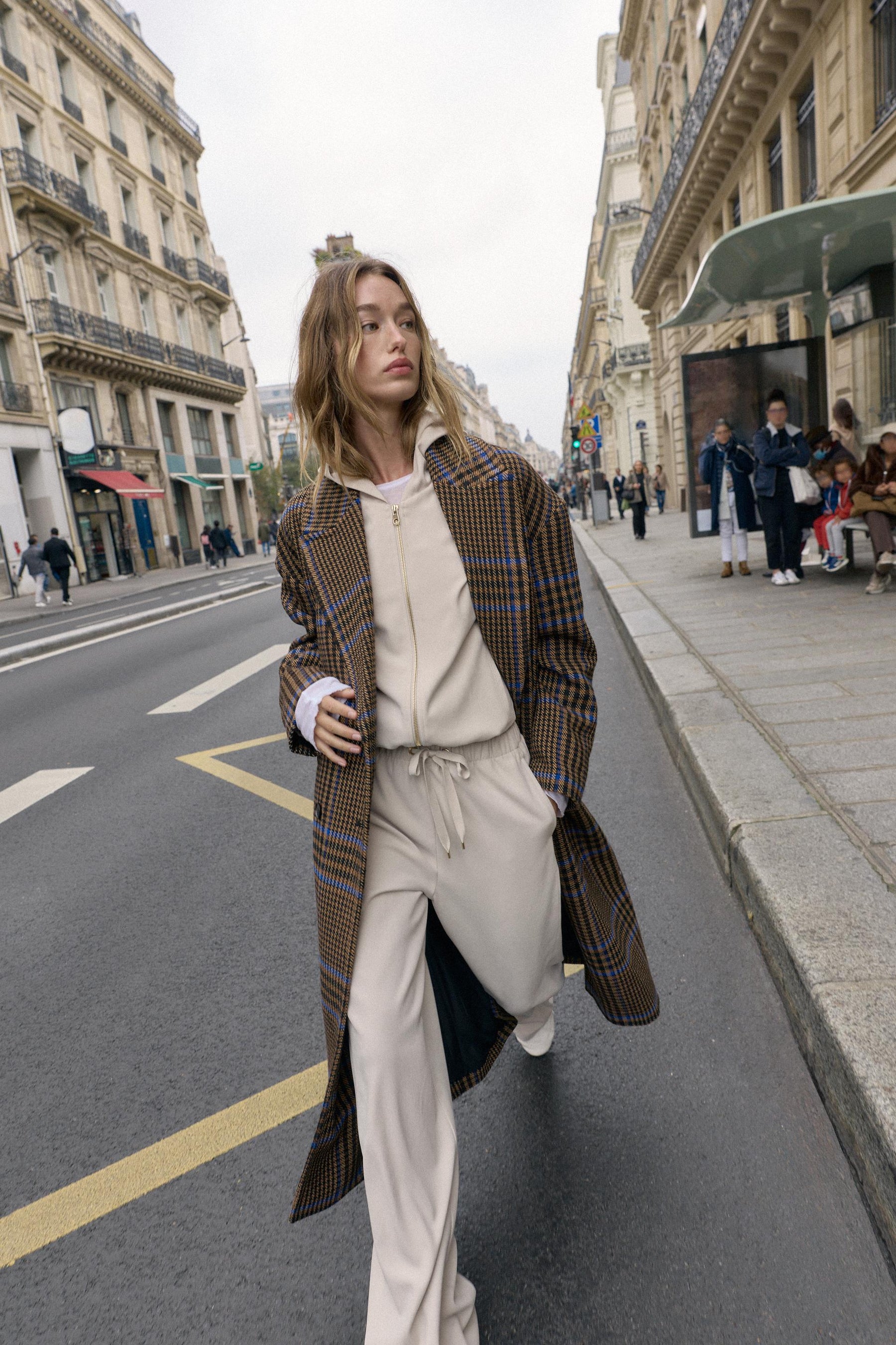 Gemütlicher Kapuzenpullover