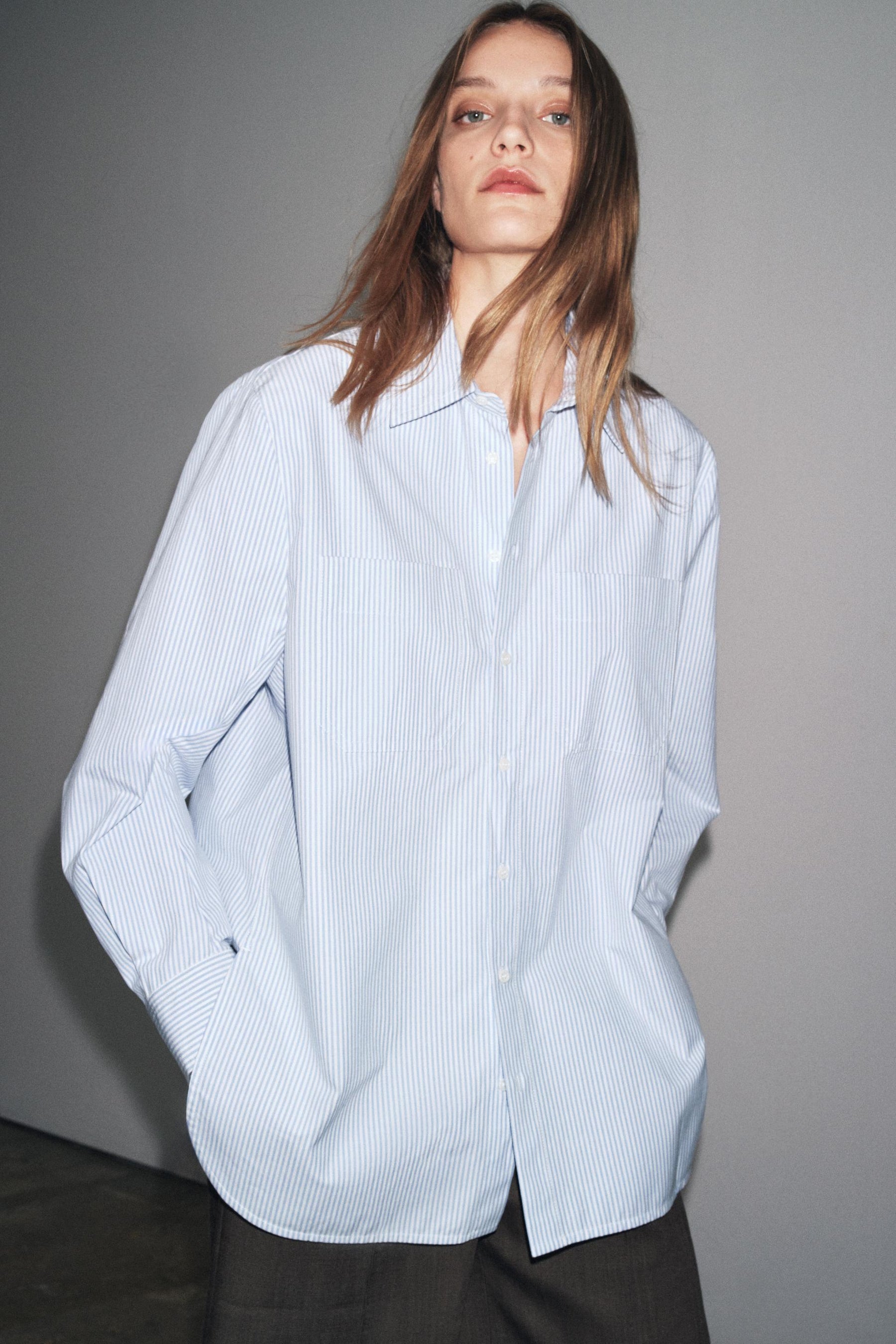 Gestreiftes Hemd mit Tasche