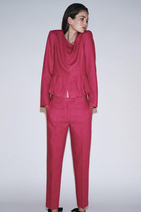 Schmale Hose mit hohem Bund