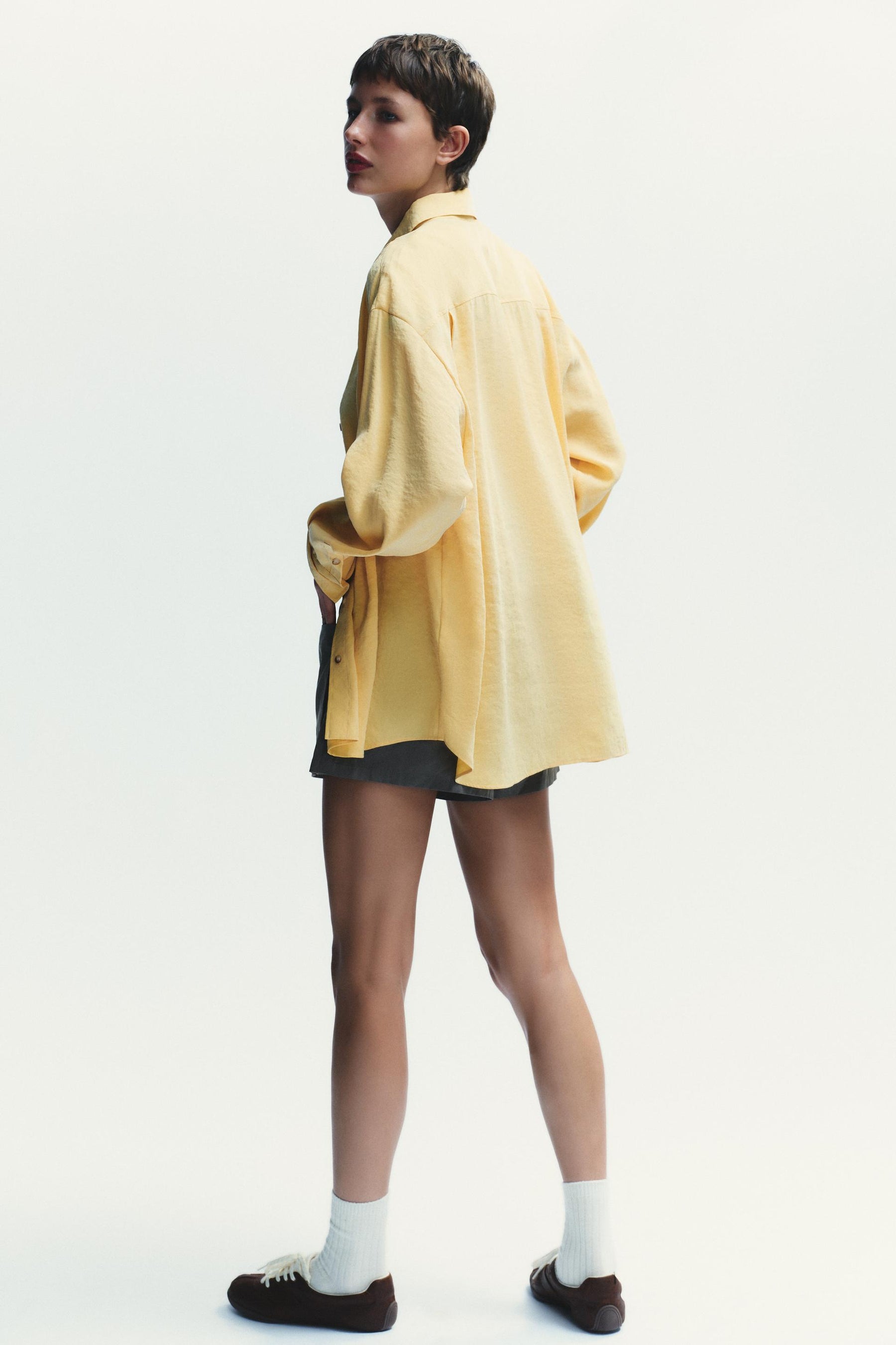 Oversize-Fließendes Hemd