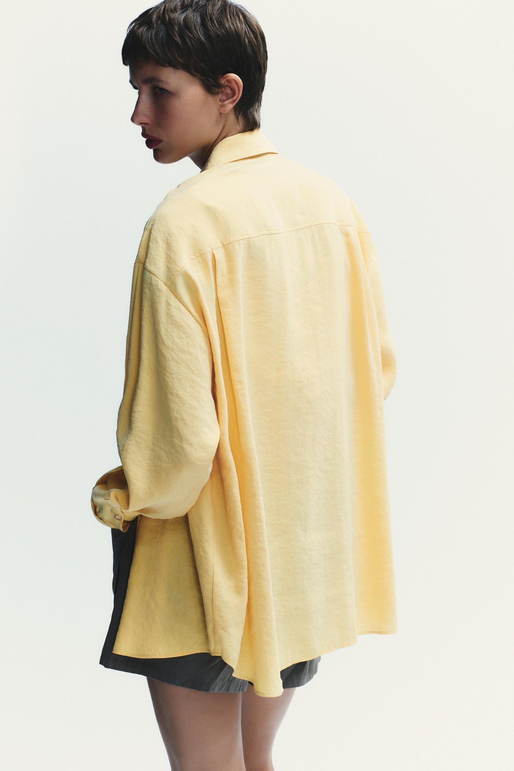 Oversize-Fließendes Hemd