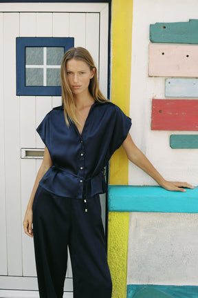 Satinhemd mit Gürtel