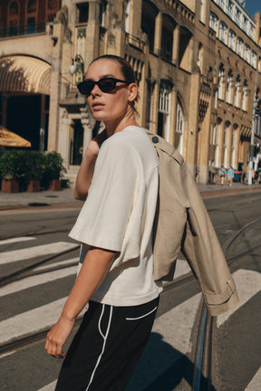 Hosen mit Kontrastbesatz