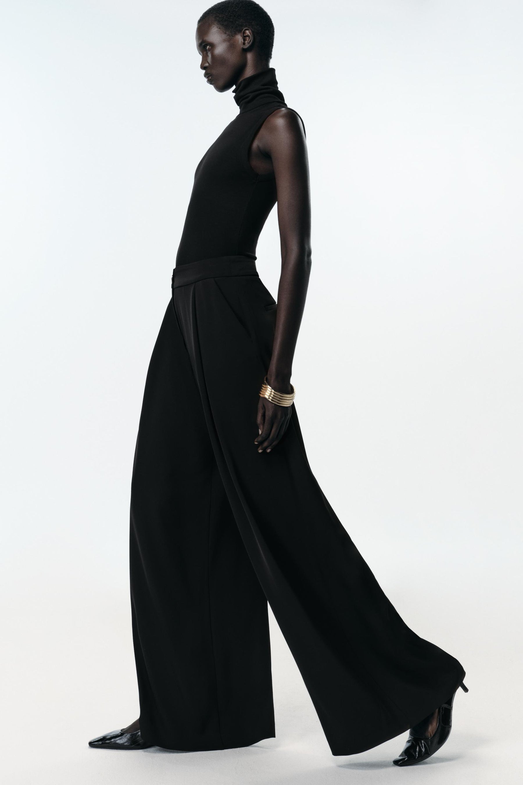 FLÜSSENDE PALAZZO-HOSEN