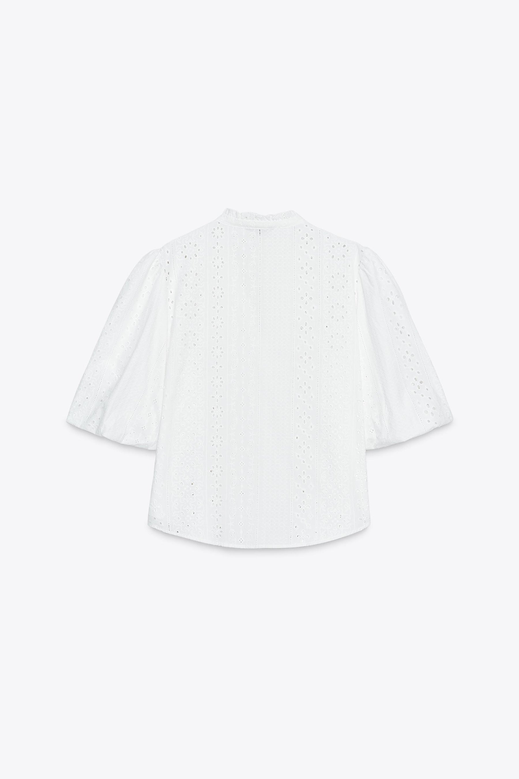 besticktes Hemd mit Puffärmeln