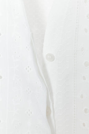 besticktes Hemd mit Puffärmeln