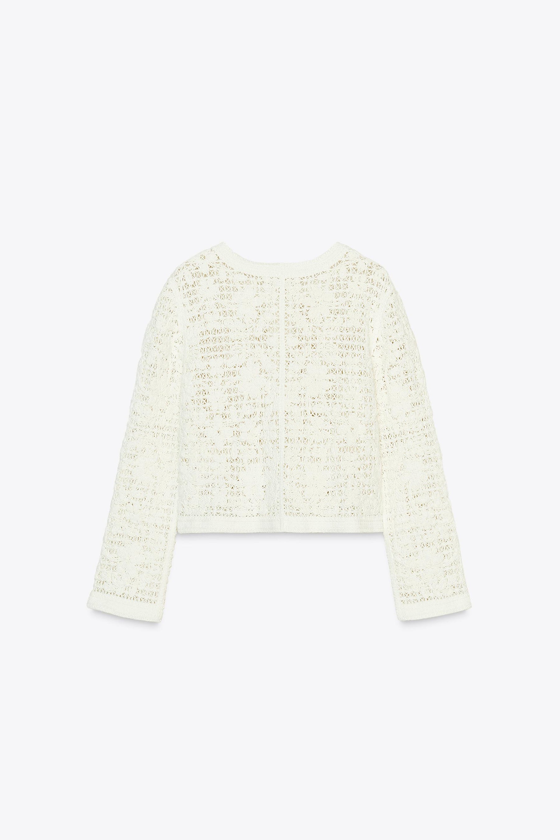 Gehäkelte Strickjacke mit Knopfleiste