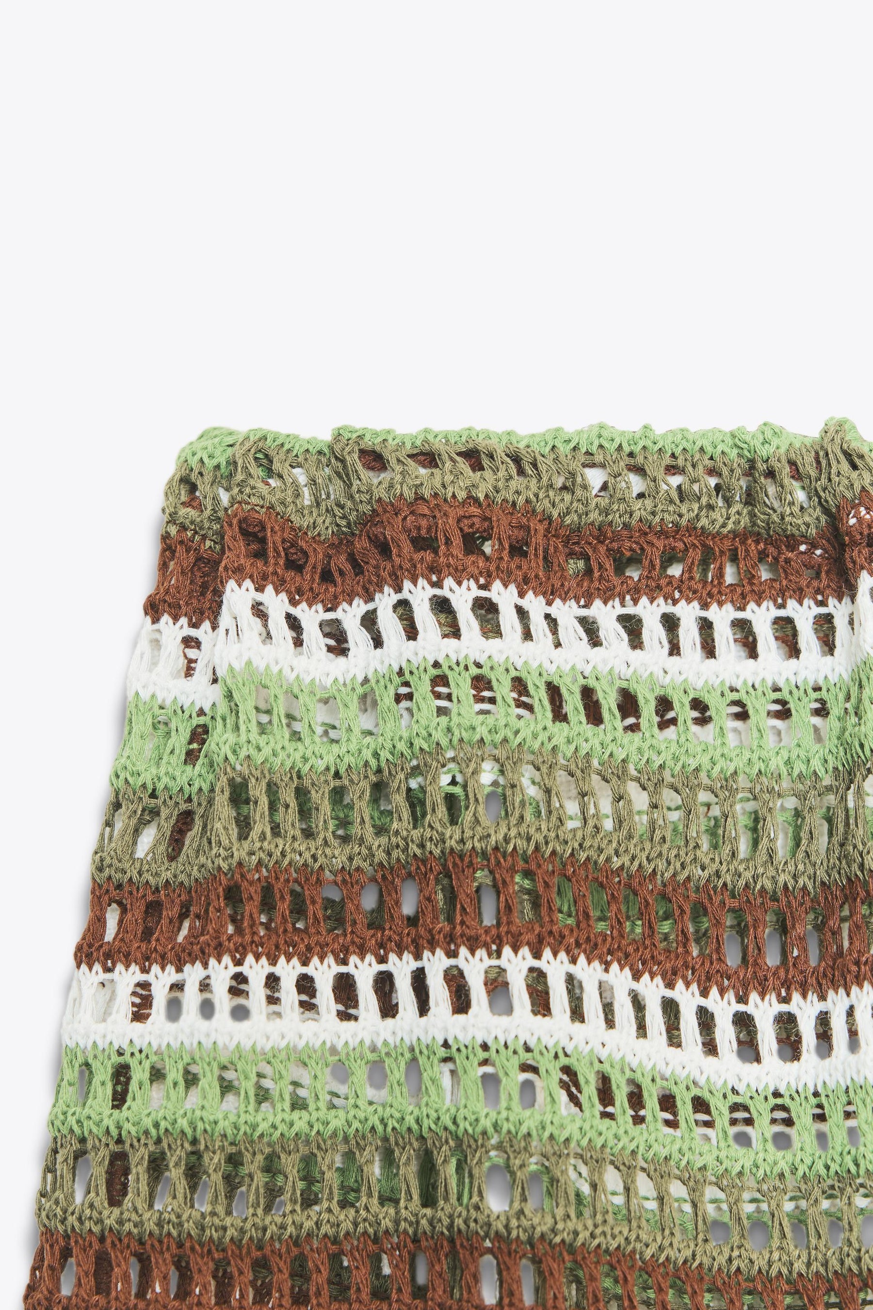 Gehäkelte Shorts mit Kordelzug