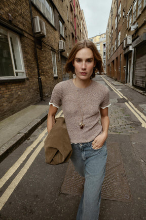 Kontrastfarbenes Strick-T-Shirt