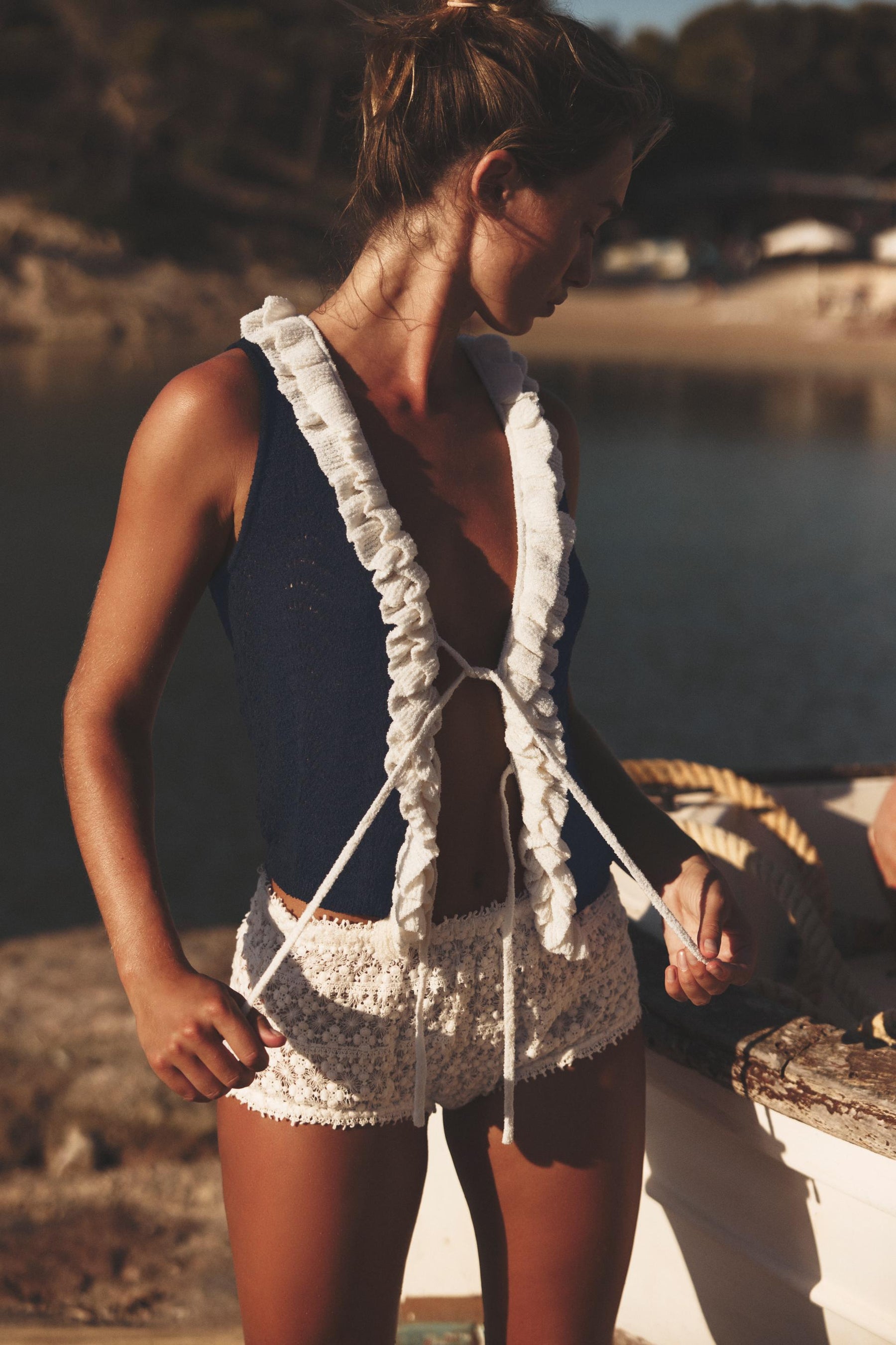 Rüschen-Kontrasttop