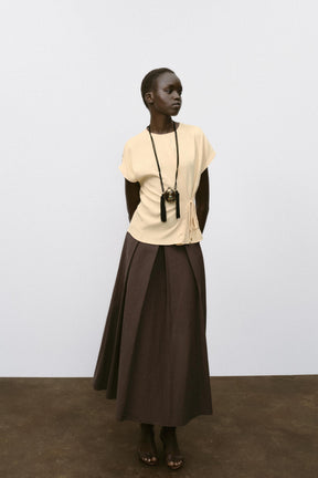 SCHNÜRTOUCH MIT FLÜGELNdem