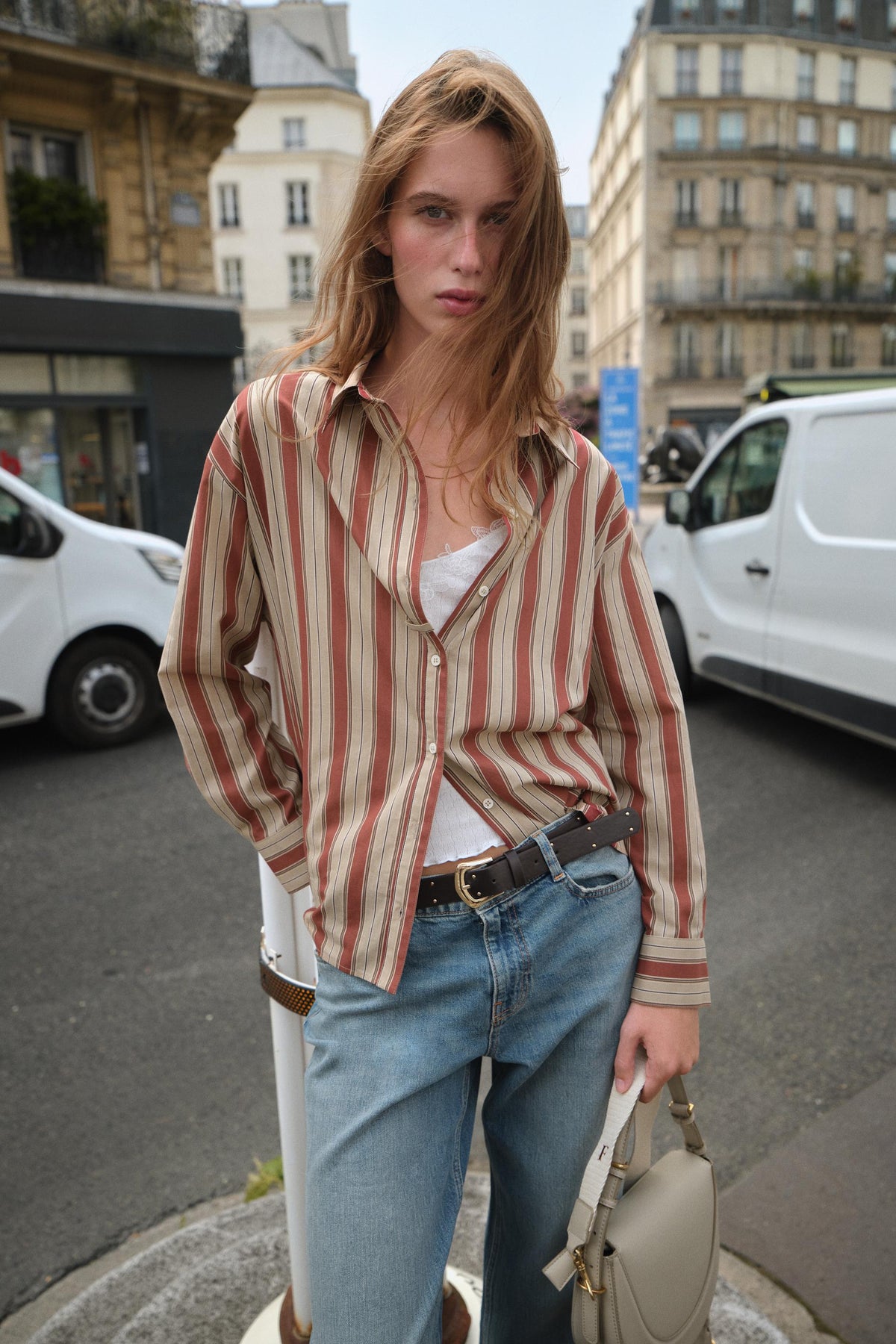 GESTREIFTES HEMD MIT LASCHE