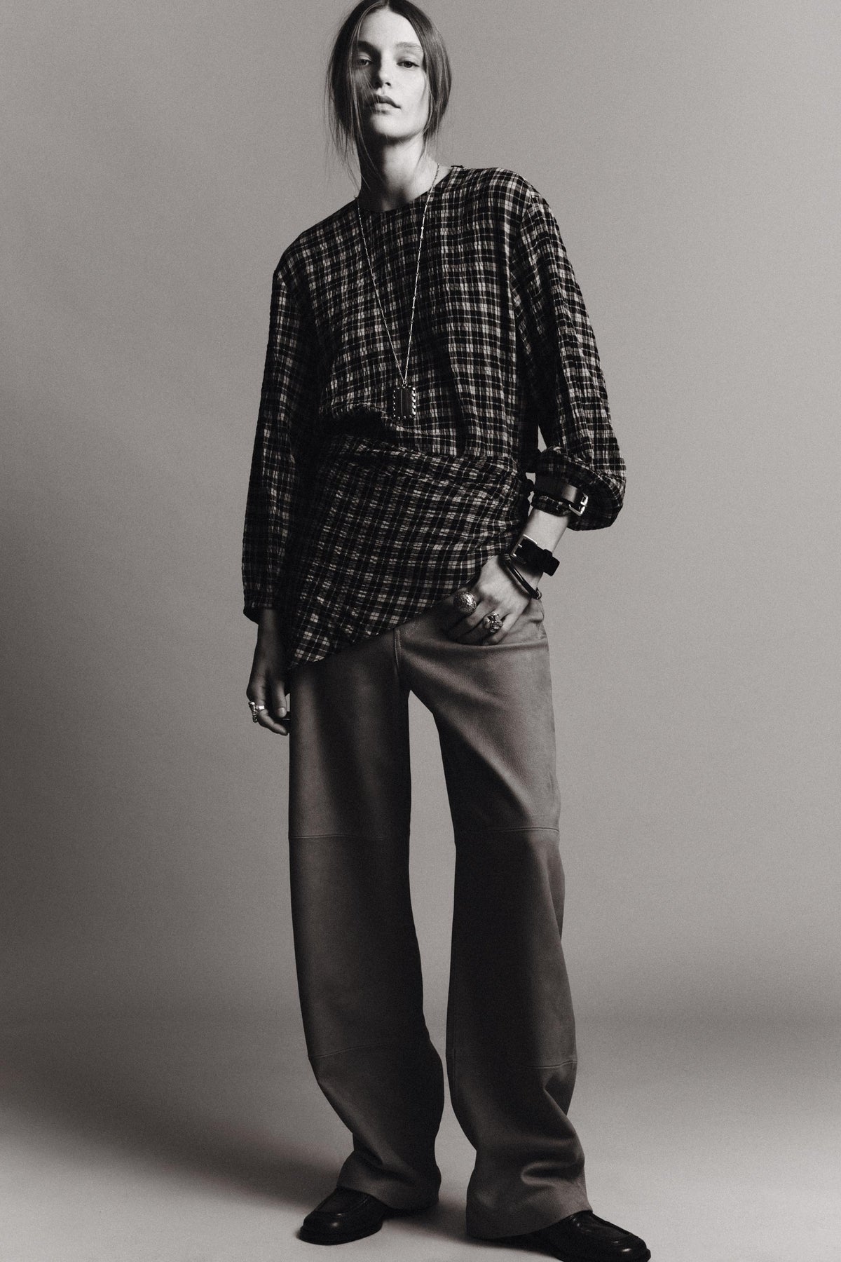 Kariertes Hemd mit Schal