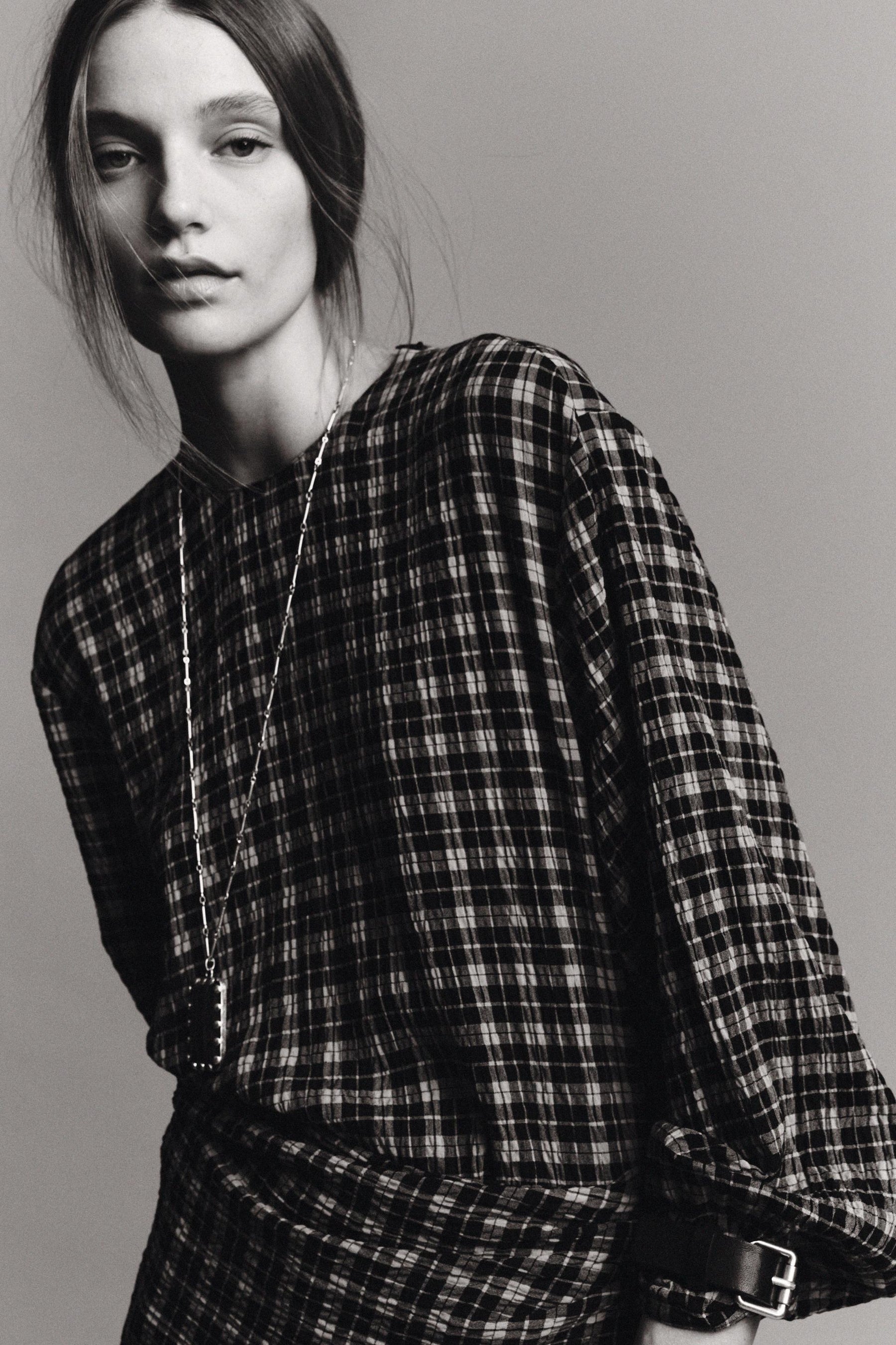 Kariertes Hemd mit Schal