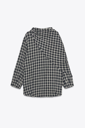 Kariertes Hemd mit Schal