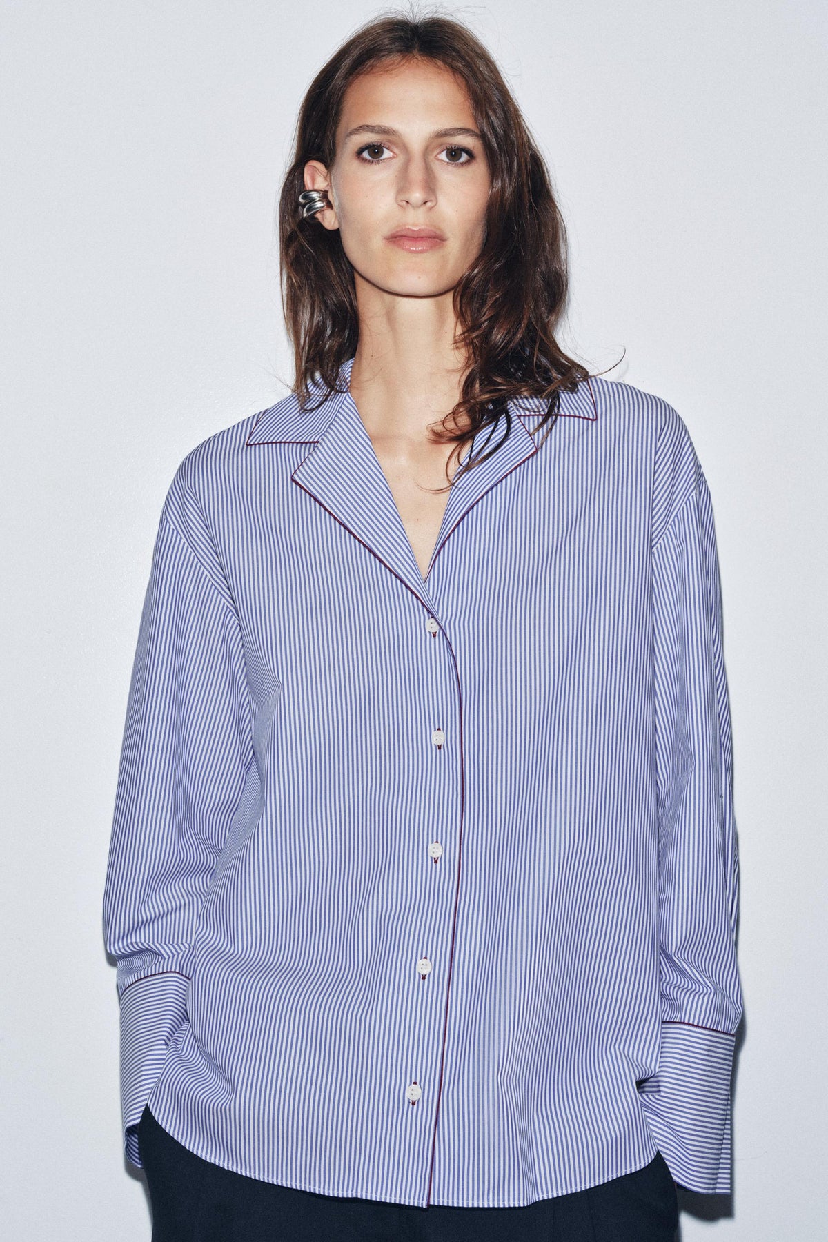 Hemd mit Kontrastbesatz