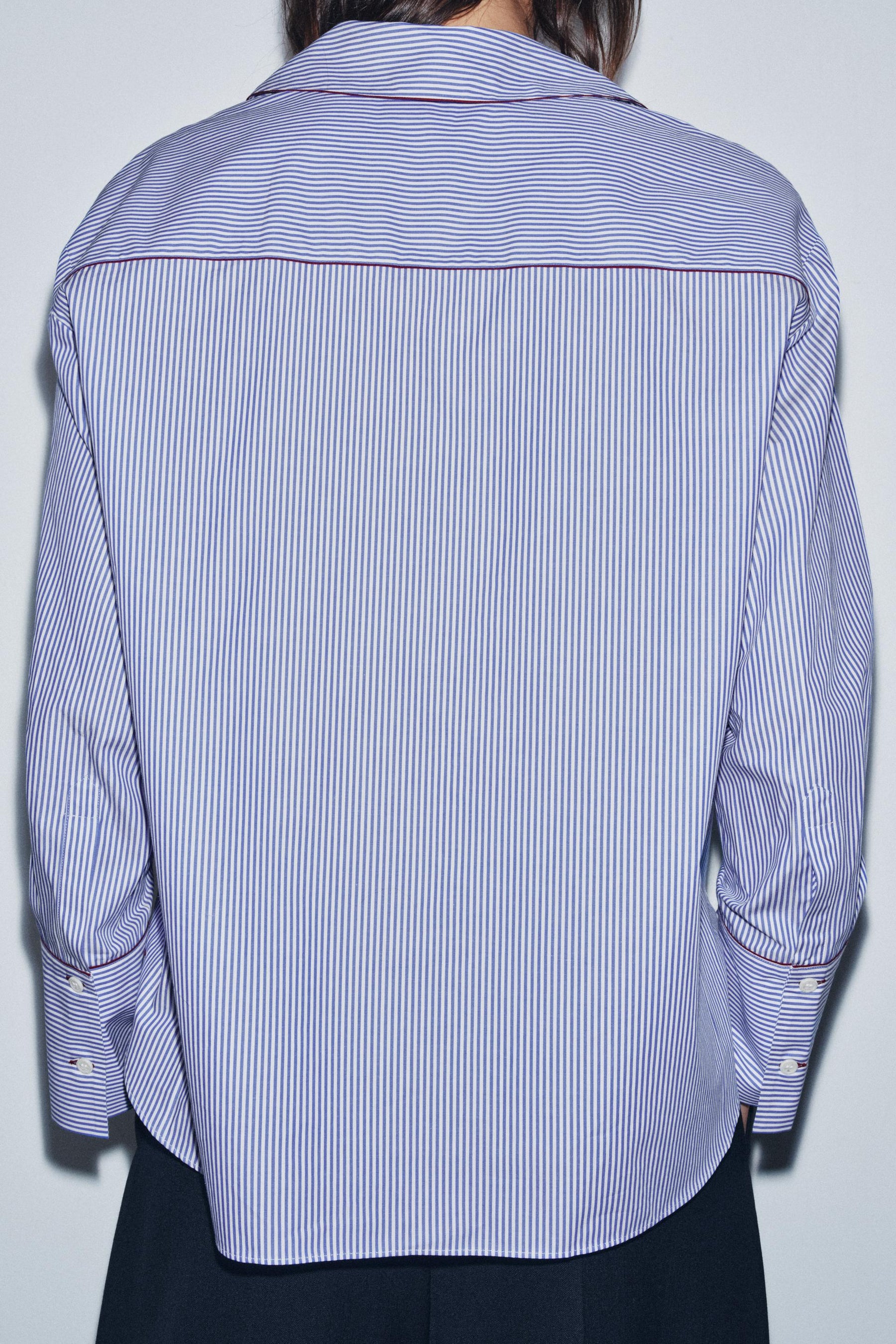 Hemd mit Kontrastbesatz