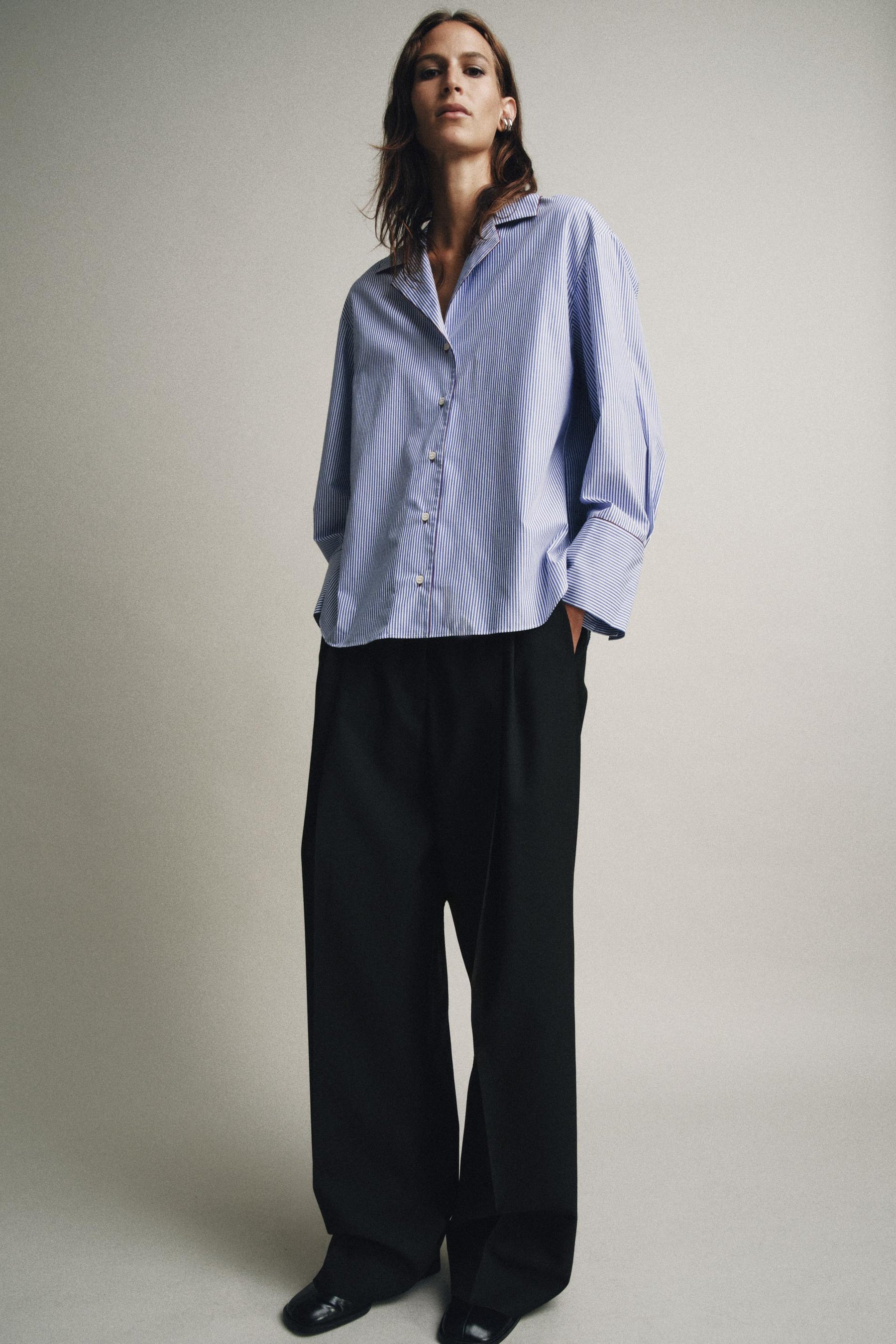 Hemd mit Kontrastbesatz