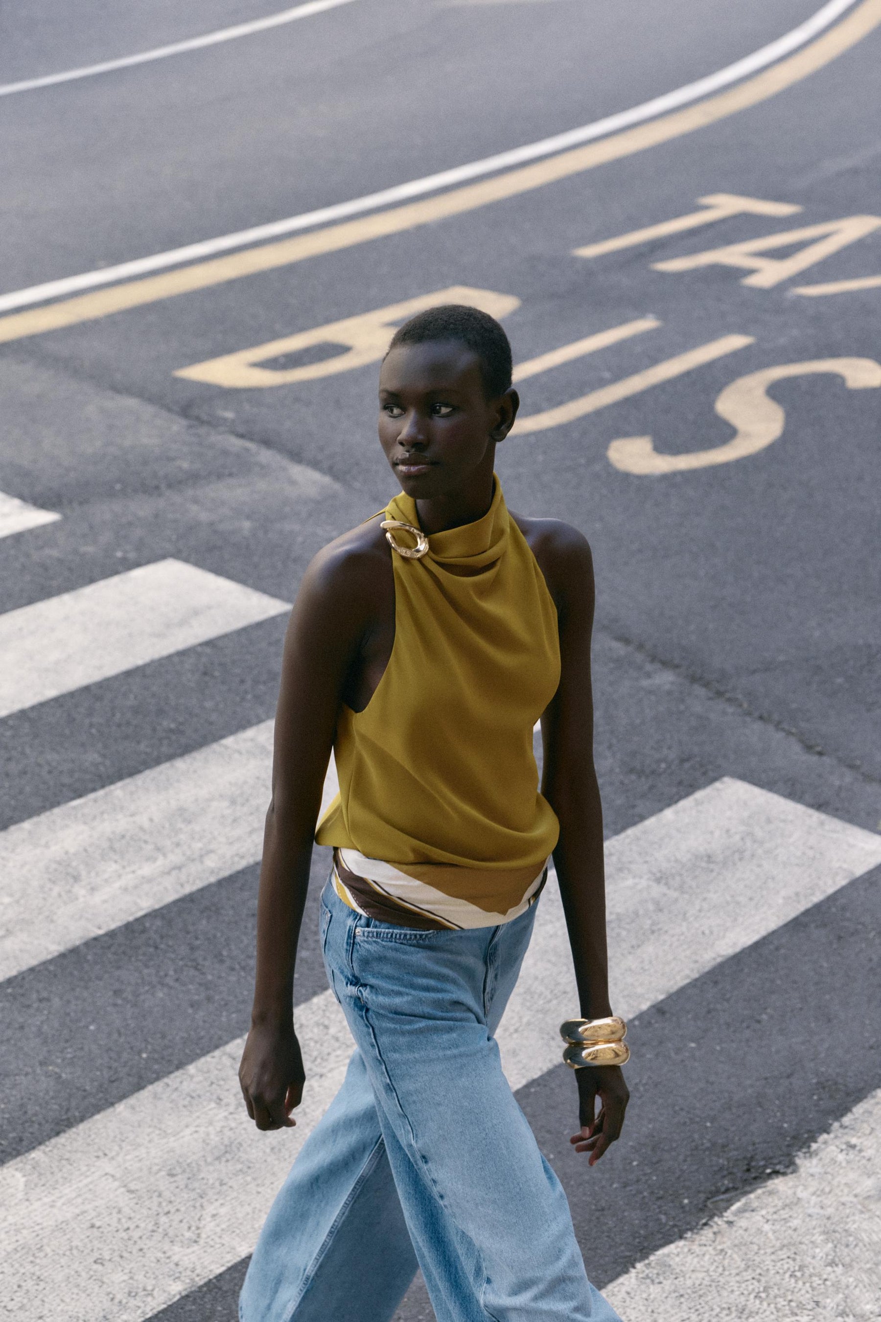 Haltertop mit Hardware