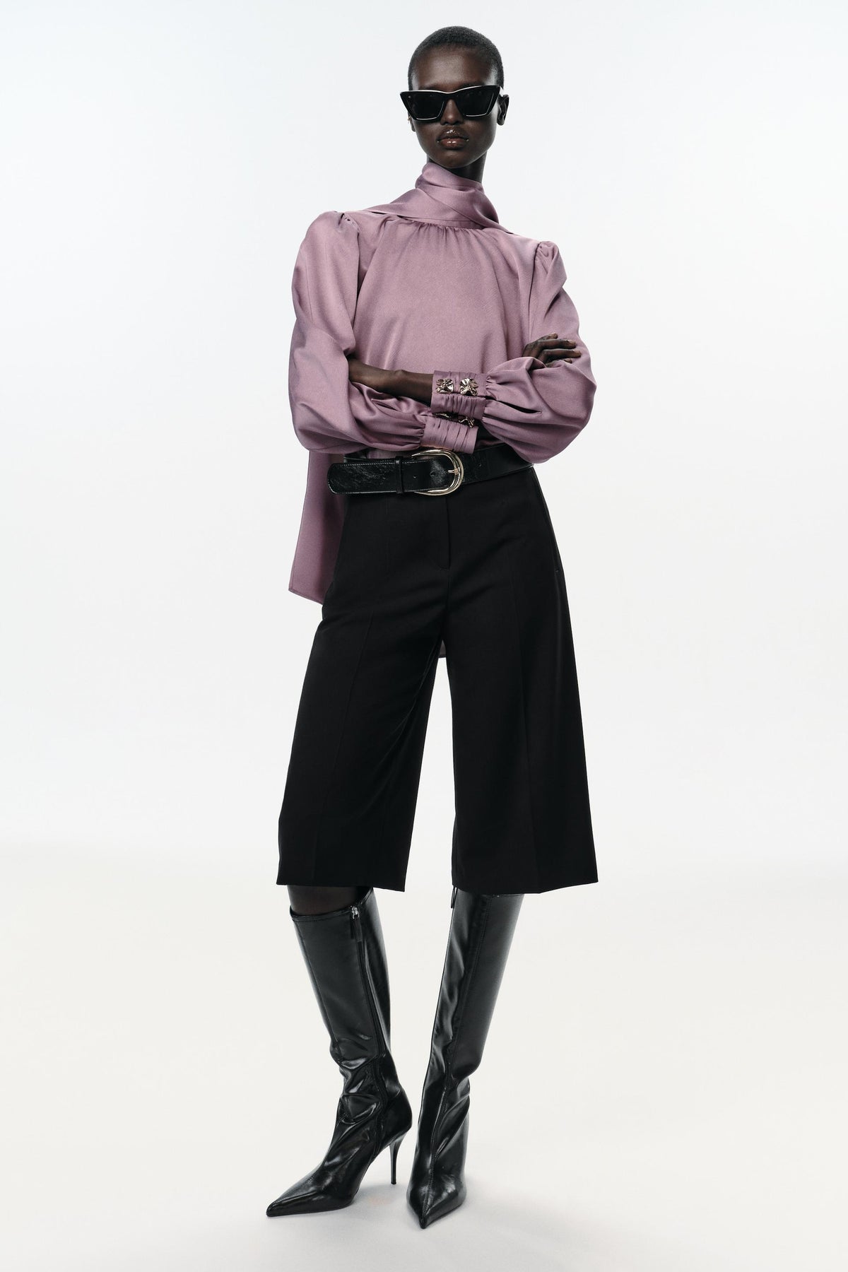 Hemd mit Satinschleife