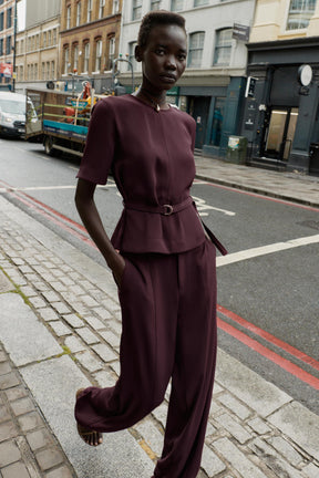 Kurzarmtop mit Gürtel