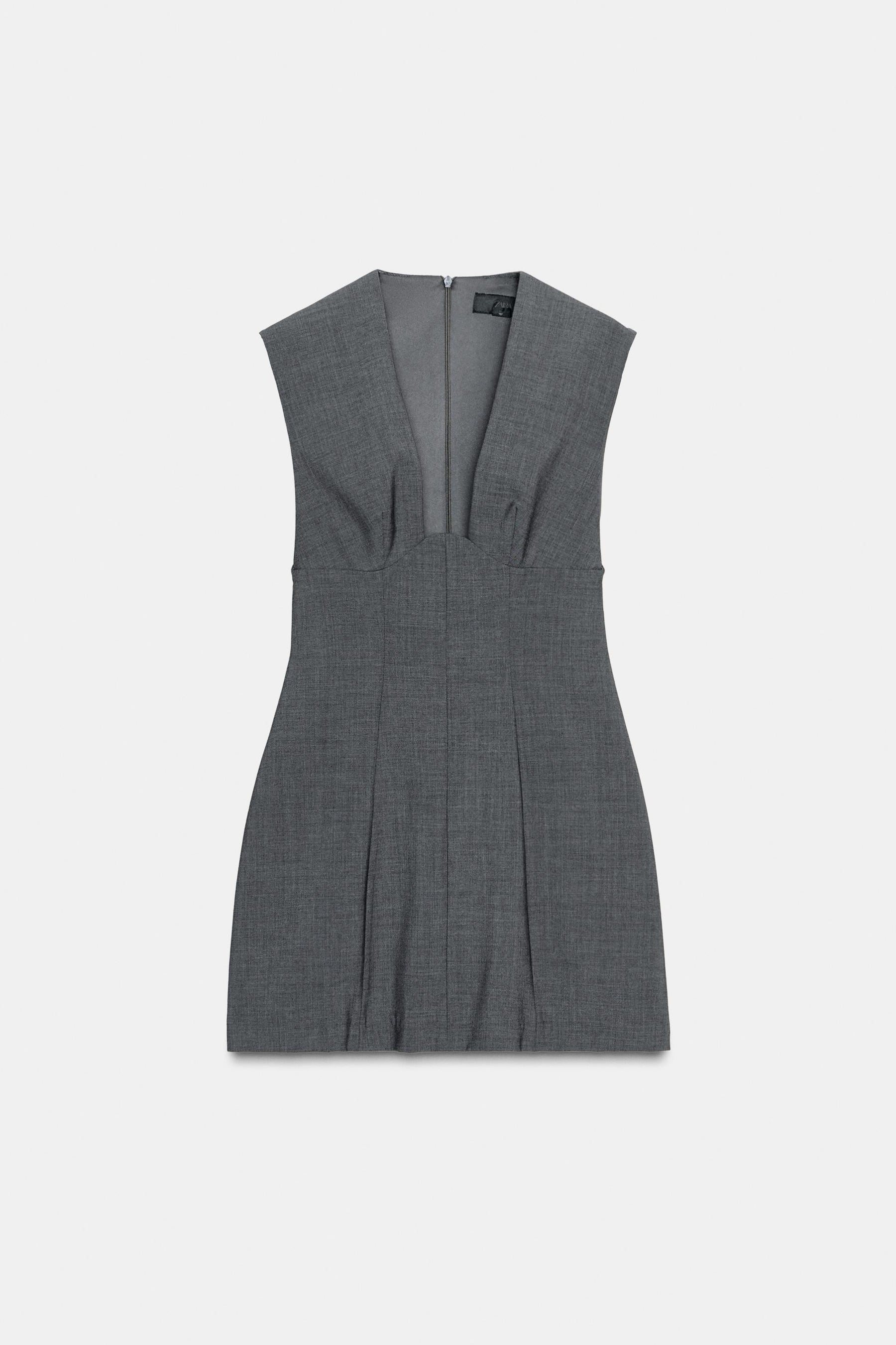 Kleid mit V-Ausschnitt