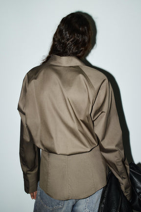 Hemd mit tailliertem Saum