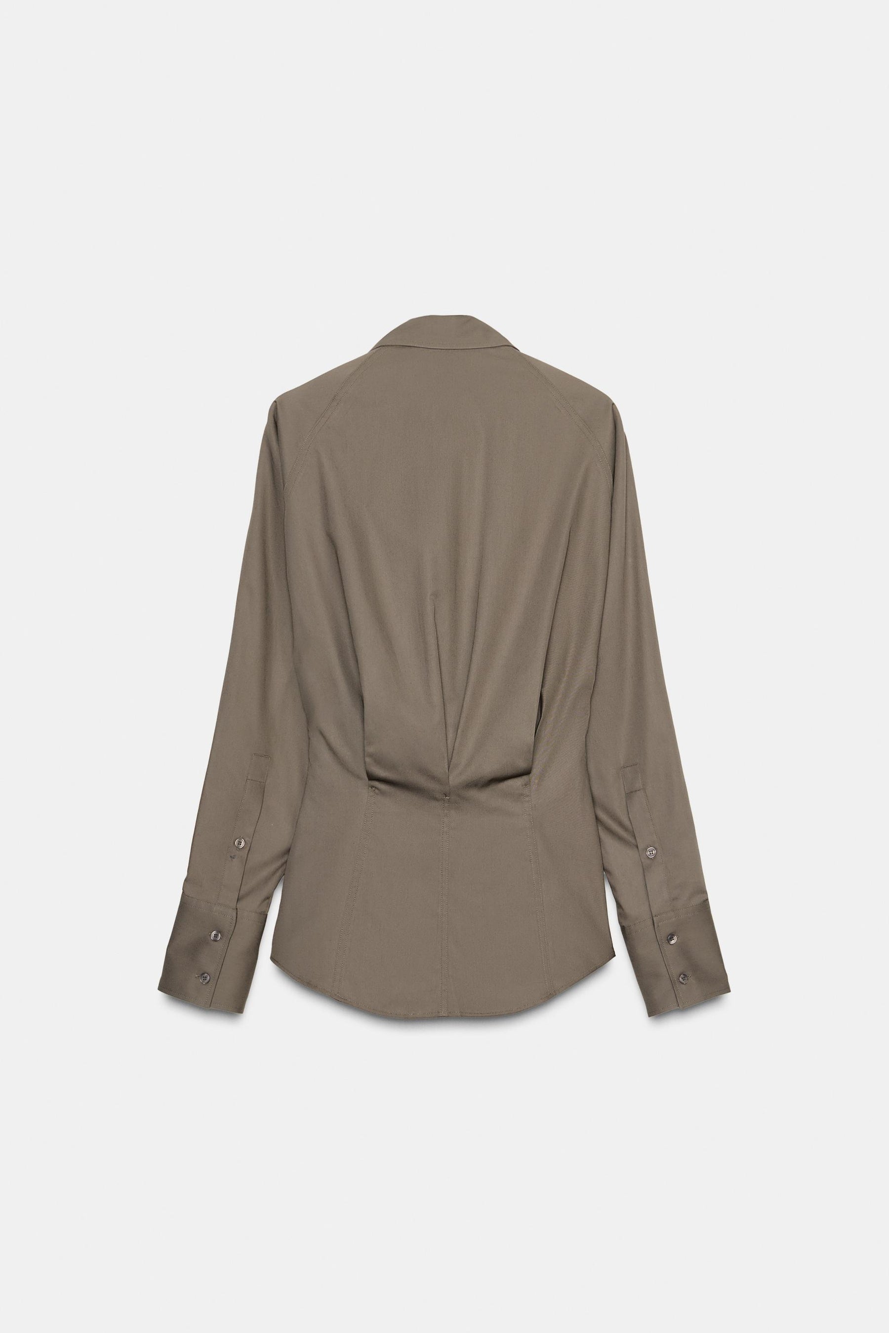 Hemd mit tailliertem Saum