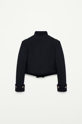 Kurze, geknöpfte Modejacke